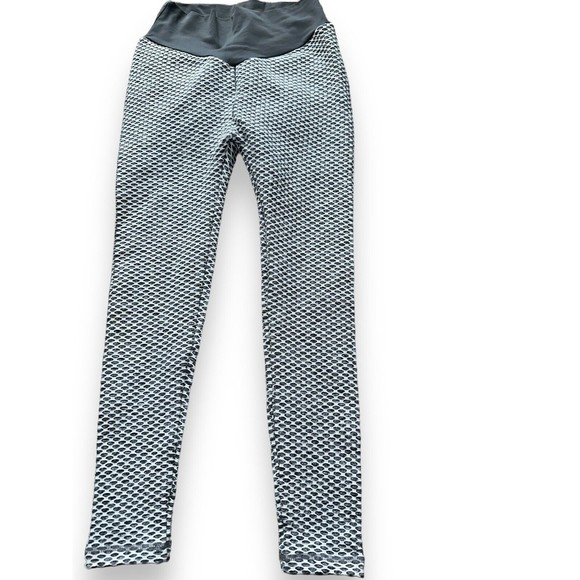 Womens Leggings Scrunch Butt Lifting TikTok Butt Shaping Leggings Grey Small y2k - Picture 4 of 14